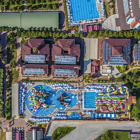 Lonicera World Üdülőközpont